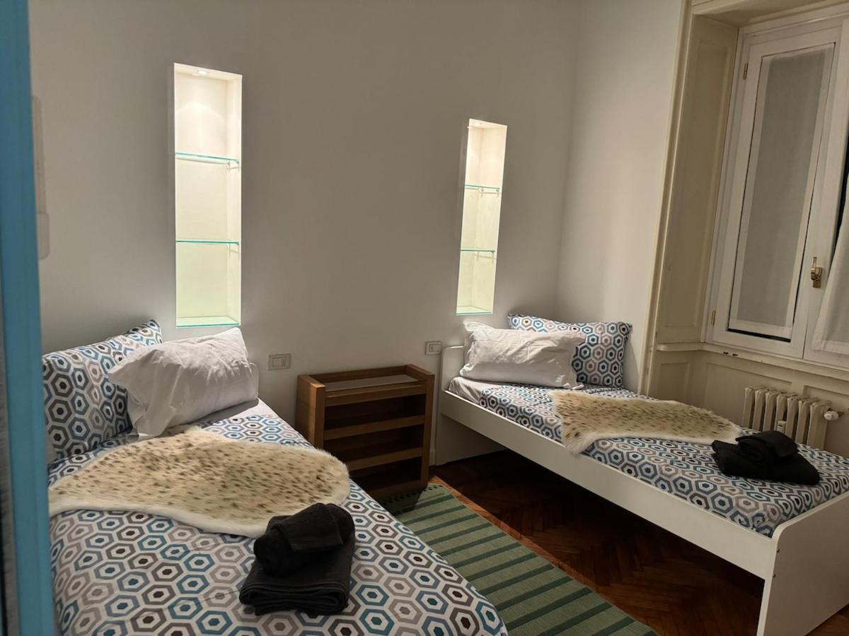 Appartement Spacious Three In Corso Vercelli, In The Center *