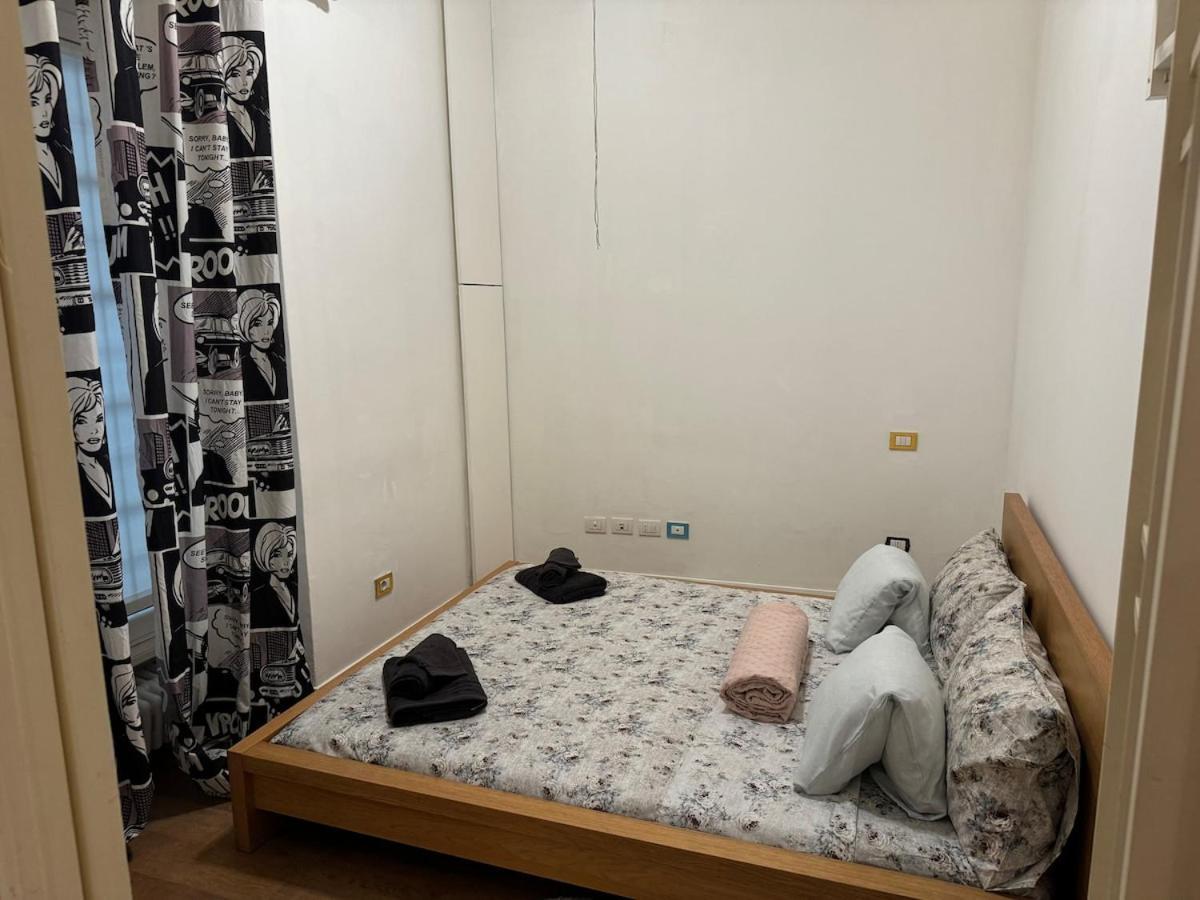 Spacious Three In Corso Vercelli, In The Center